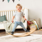 Balance Board Kari bespielt mit Kleinkind - Pinolino - Werbemittel