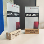 Glasaufsteller CUTELESS Award Kundenbeispiele Balluff - Made by ebets - Awards