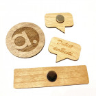 Holzbuttons mit Magnet als Namensschild oder Pin