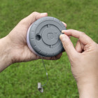 Metmaxx Outdoorlampe LuminaFlex mit Lichterkette einziebar per Kurbel - Werbemittel