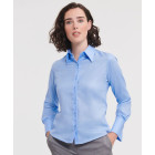 Twill Bluse Langarm in hellblau am Modell - Russel - Werbemittel